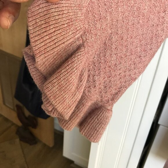 Elle Women's 3/4 Sleeve Sweater Sz Medium in Mauve Ruffled Textured Weave Cotton - Picture 4 of 4